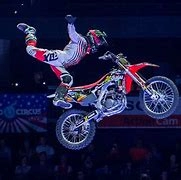 Capa NITRO CIRCUS BRASIL 2025